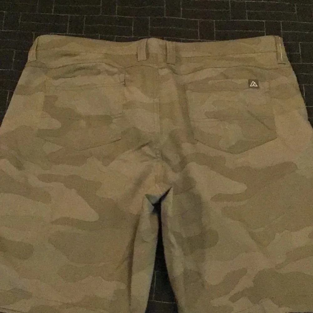 Alpine Design shorts - Picture 4 of 6